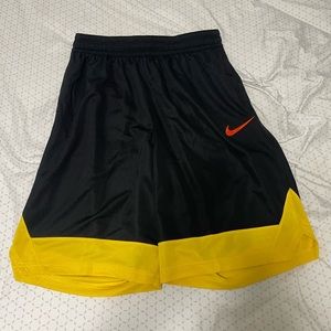 Men Nike Basketball Shorts